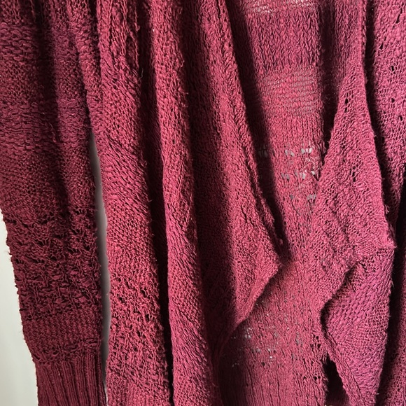 Lightweight maroon AE cardigan - Picture 3 of 4